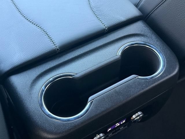 2026 GMC Yukon Denali - Photo 17