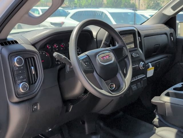 2025 GMC Sierra 3500HD Pro - Photo 7