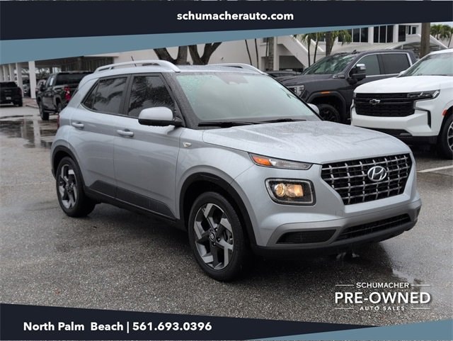 2023 Hyundai Venue SEL's photo