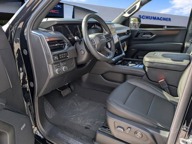 2026 GMC Yukon XL Denali - Photo 6