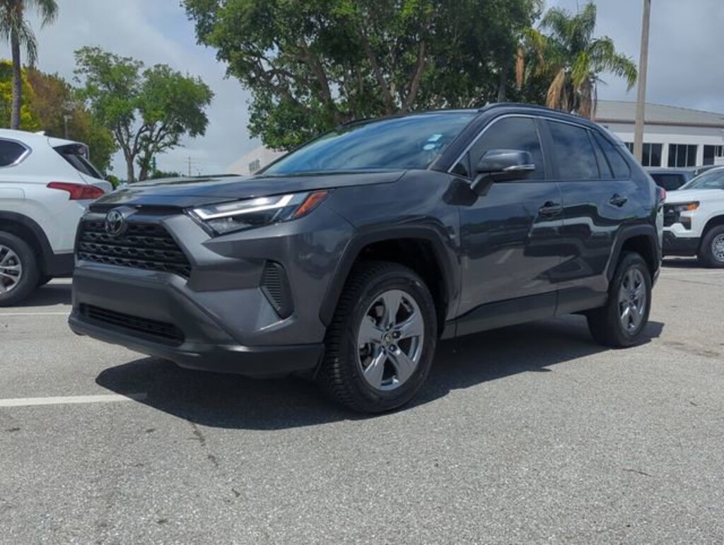 Used 2022 Toyota RAV4 XLE SUV