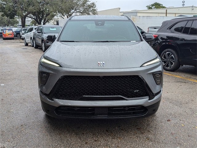 2025 Buick Enclave Sport Touring photo 3