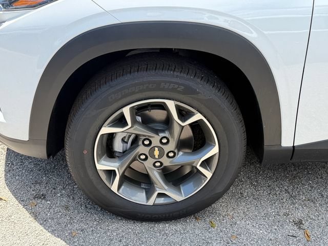 2026 Chevrolet Trax LT - Photo 10