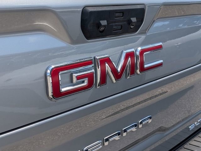 2025 GMC Sierra 2500HD SLT - Photo 15