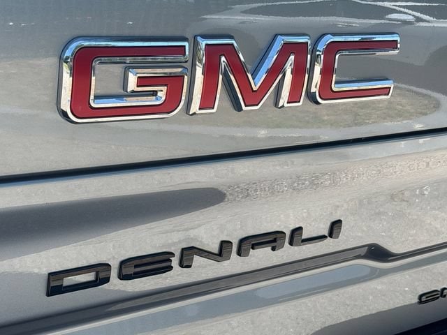 2026 GMC Sierra 1500 Denali - Photo 9