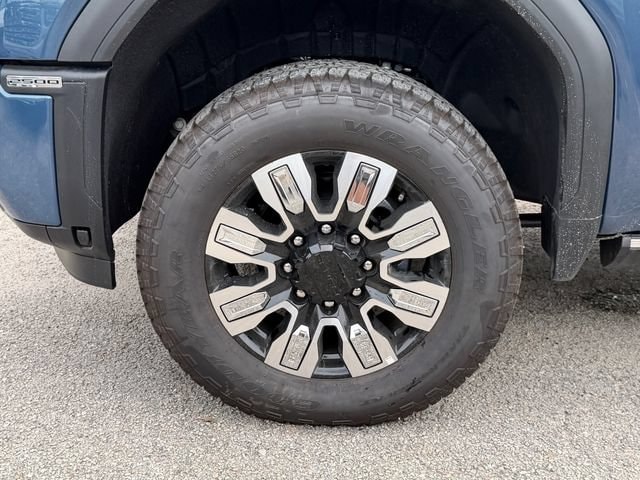 2026 GMC Sierra 2500HD Denali - Photo 11