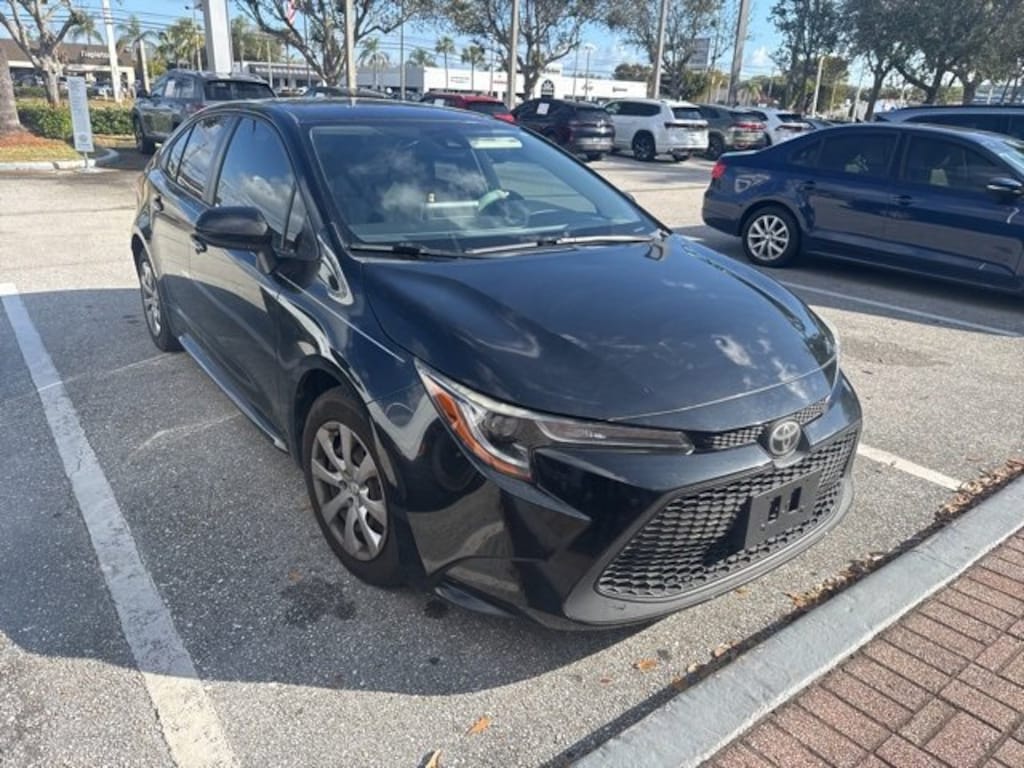 Used 2021 Toyota Corolla LE