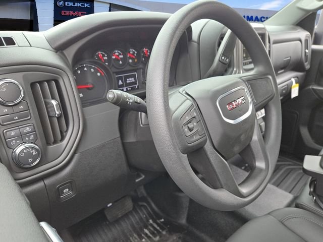 2025 GMC Sierra 3500HD Pro - Photo 7