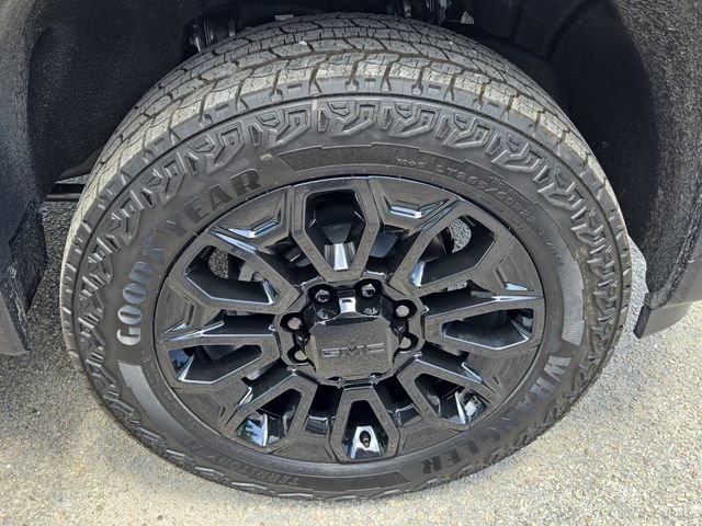 2026 GMC Sierra 2500HD Denali - Photo 17