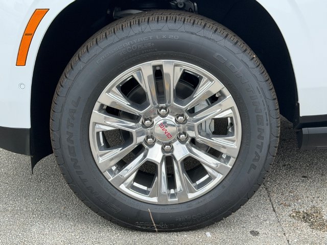 2027 GMC Yukon Denali - Photo 12