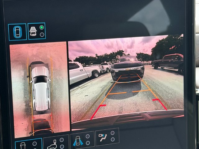 2027 GMC Yukon Denali - Photo 29