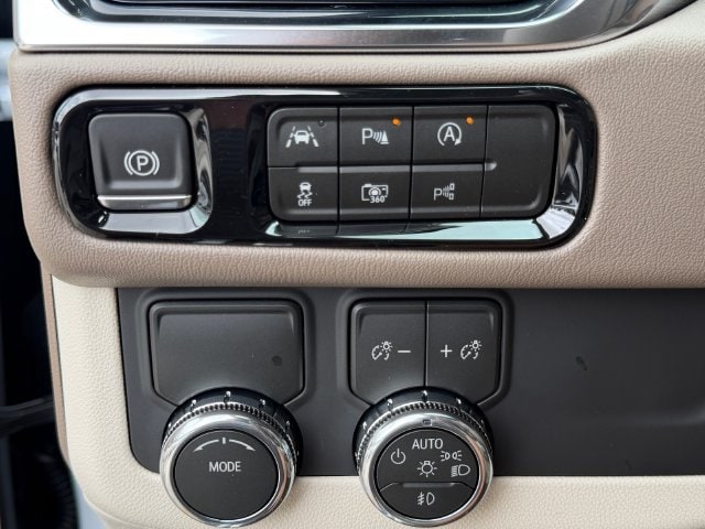 2027 GMC Yukon Denali - Photo 23