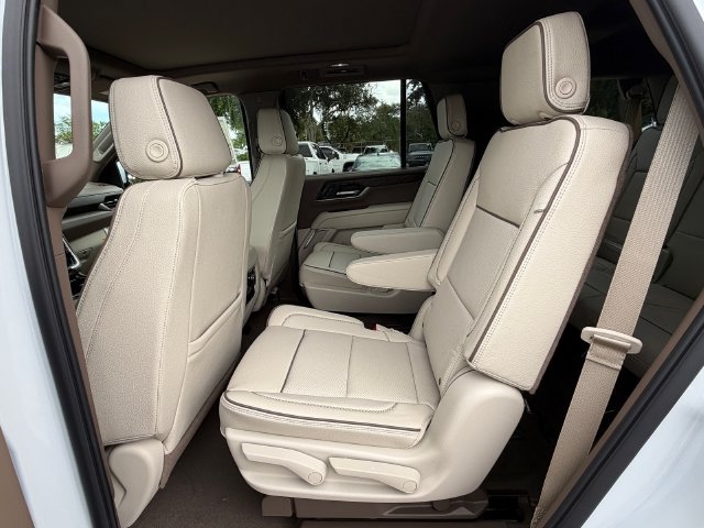 2027 GMC Yukon Denali - Photo 15