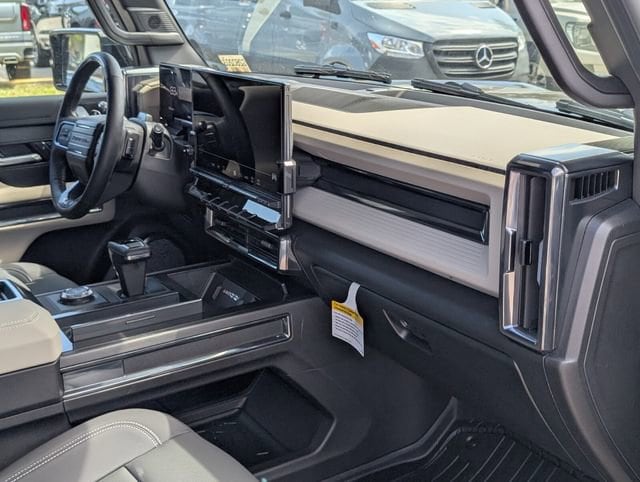2026 GMC HUMMER EV 2X - Photo 19