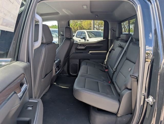 2026 GMC Sierra 1500 SLT - Photo 12