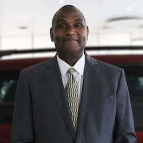 Staff member Ralph Fields from ID_40a138