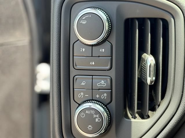 2026 GMC Sierra 2500HD Pro - Photo 20