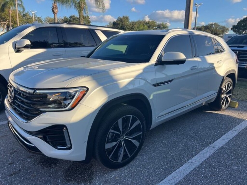 Used 2024 Volkswagen Atlas Cross Sport 2.0T SEL Premium R-Line