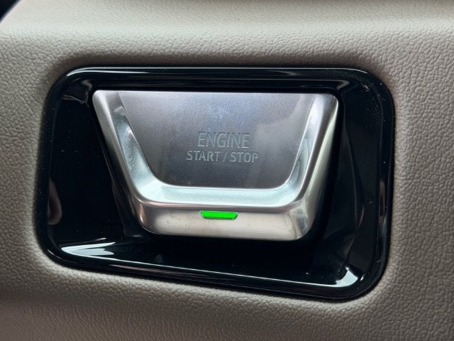2027 GMC Yukon Denali - Photo 24