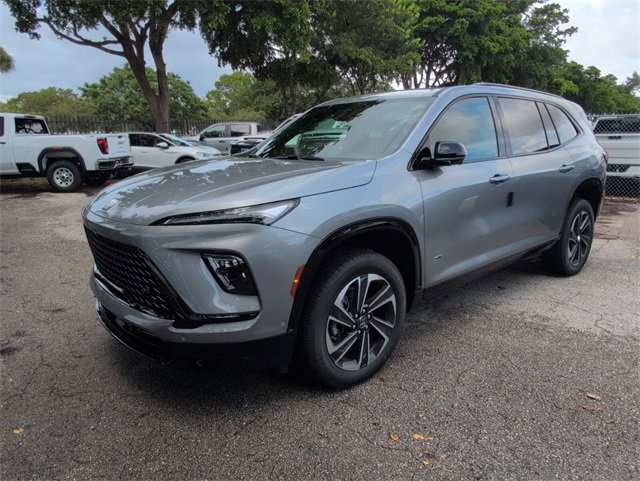 2026 Buick Enclave Sport Touring photo 2