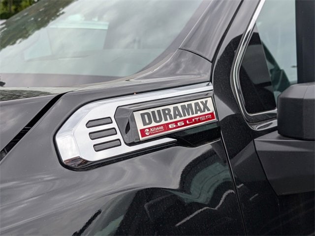 2025 GMC Sierra Denali's photo