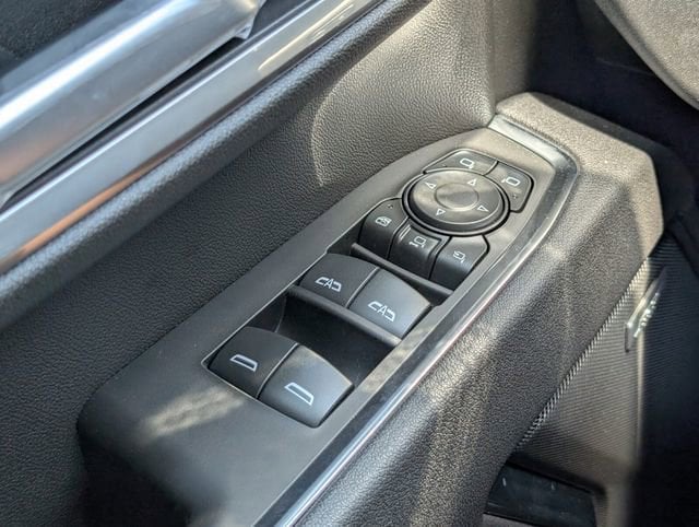 2025 GMC Sierra 2500HD SLT - Photo 26