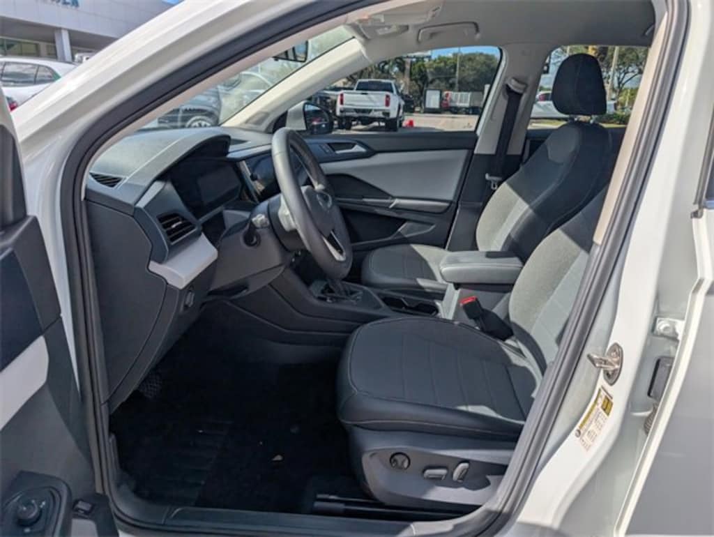 Used 2022 Volkswagen Taos SE