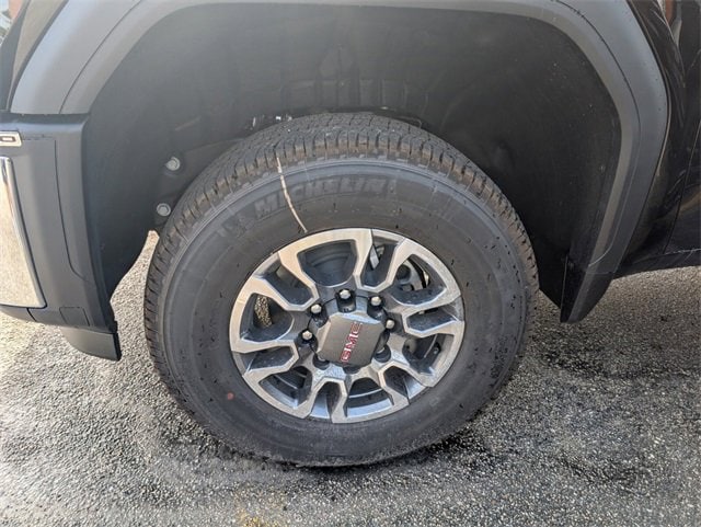 2025 GMC Sierra 3500HD SLE's photo