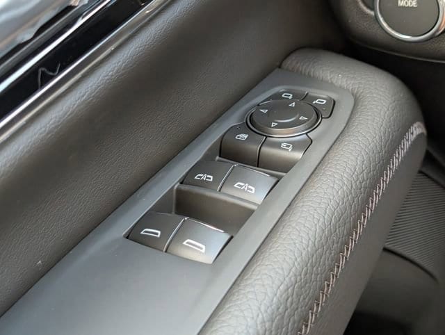 2026 GMC Yukon XL Denali - Photo 16