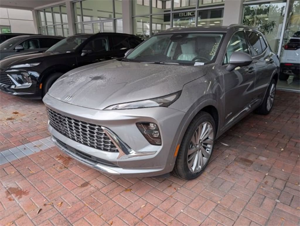 New 2025 Buick Envision Avenir SUV