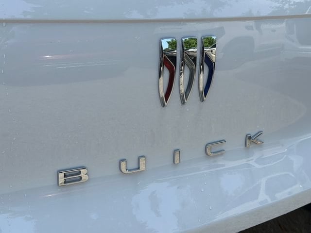 2026 Buick Envista Sport Touring - Photo 9