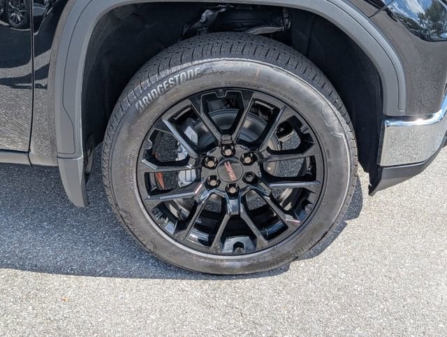 2026 GMC Sierra 1500 SLT - Photo 9