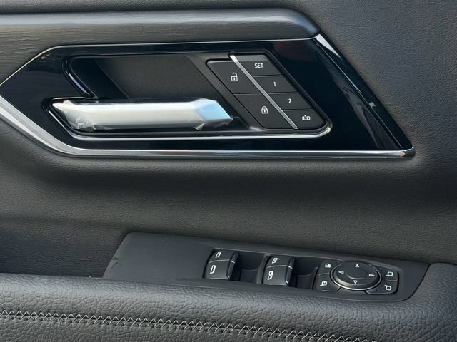 2026 GMC Yukon Denali - Photo 23