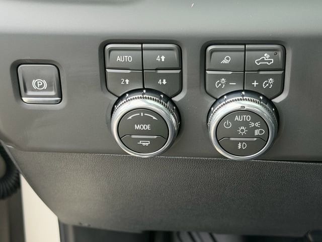 2026 GMC Sierra 2500HD AT4X - Photo 25