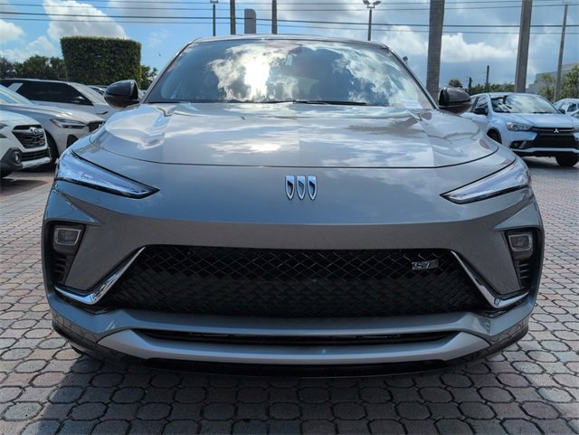 2026 Buick Enclave Sport Touring photo 3