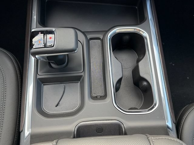 2026 GMC Sierra 1500 SLT - Photo 19