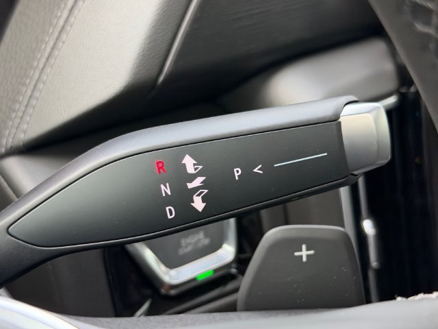 2027 GMC Yukon XL Denali - Photo 24
