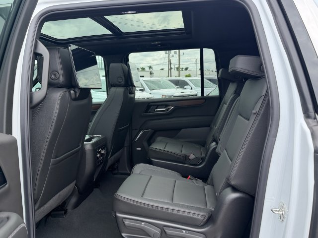 2027 GMC Yukon XL Denali - Photo 11