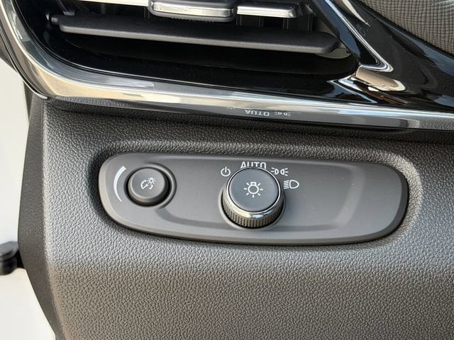 2026 Buick Envista Sport Touring - Photo 19