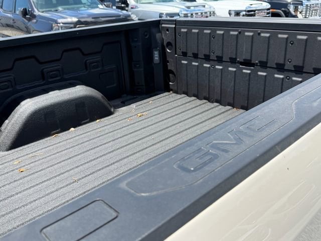 2026 GMC Sierra 1500 AT4X - Photo 12