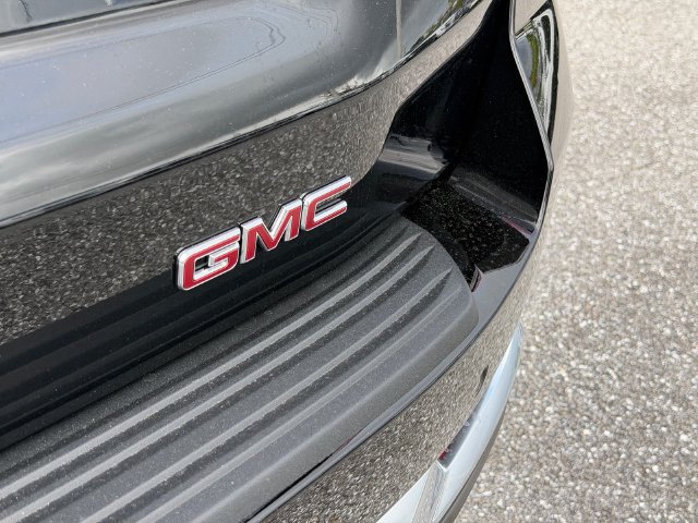 2027 GMC Yukon XL Denali - Photo 16