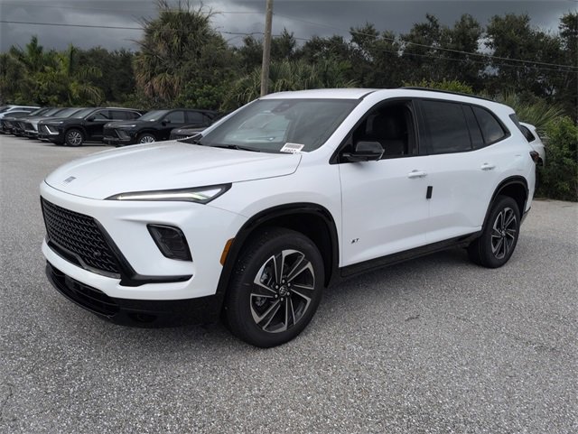 2026 Buick Enclave Sport Touring photo 3