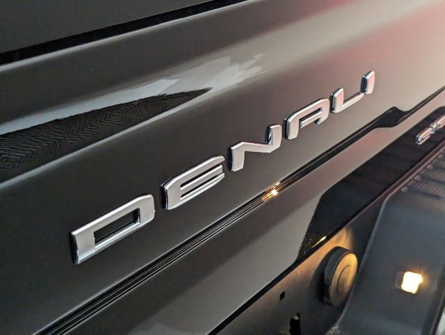 2026 GMC Sierra 2500HD Denali - Photo 11
