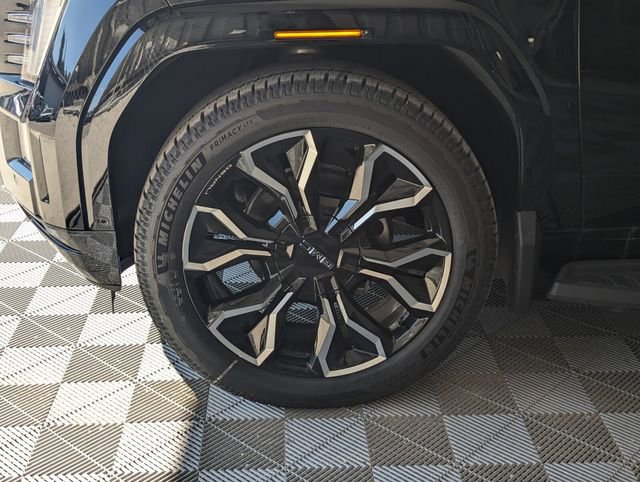 2025 GMC Sierra EV Denali - Photo 13