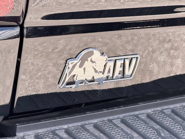 2026 GMC Sierra 1500 AT4X - Photo 11