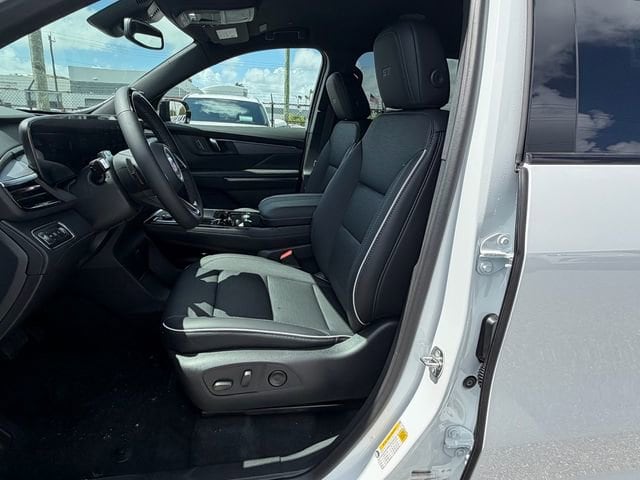 2026 Buick Enclave Sport Touring - Photo 13