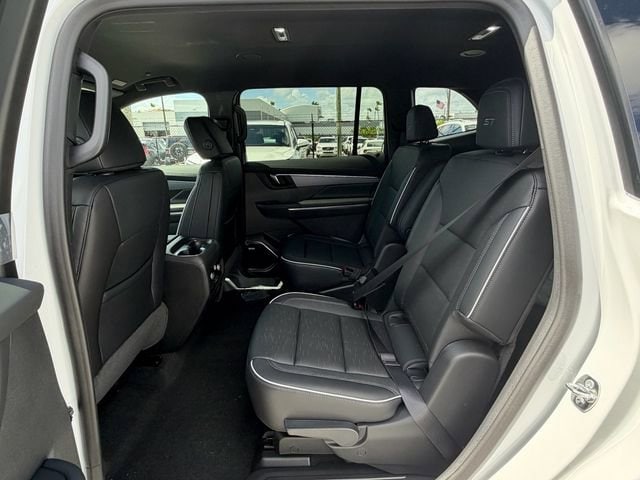 2026 Buick Enclave Sport Touring - Photo 16