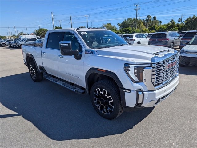 2025 Gmc Sierra 2500 HD Denali photo 2
