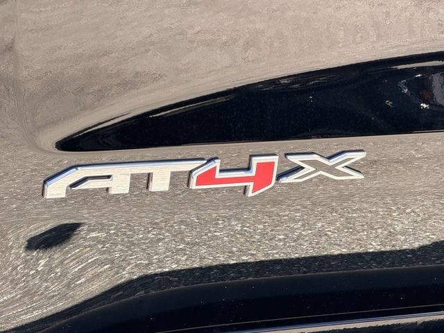 2026 GMC Sierra 1500 AT4X - Photo 14