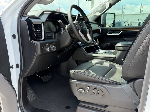 2026 GMC Sierra 2500HD Denali - Photo 14